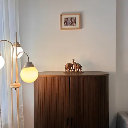 Bb Iii Nad Deptakiem Lägenhet